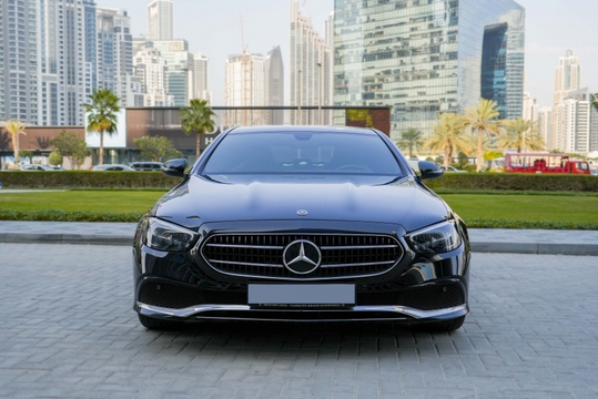 Mercedes Benz E300 2