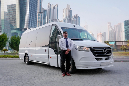 Mercedes Benz Sprinter 2022 (12 pax) 1