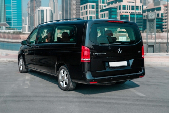 Mercedes Benz V Class 6