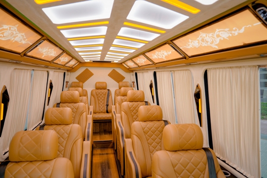 Mercedes Benz Sprinter 2024 (12pax) 4