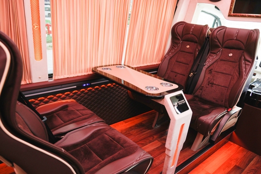 Mercedes Benz Sprinter 2022 (19 pax) 4
