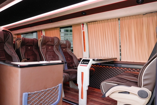 Mercedes Benz Sprinter 2022 (19 pax) 5