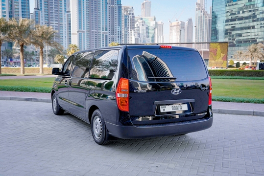 Hyundai H1 (11 Personen) 6