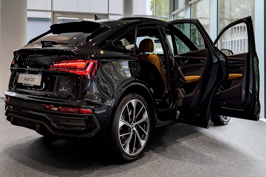 Audi Q5 4