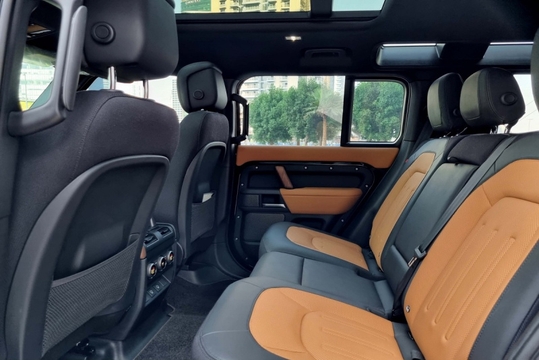 LAND ROVER DEFENDER X V6 2023 4